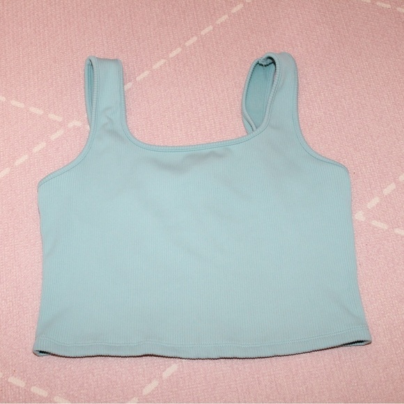 wild fable Tops - Wild Fable Women’s Large Ribbed Crop Top